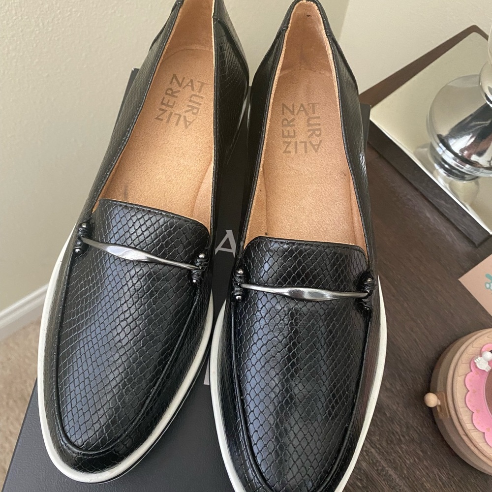 Naturalizer loafers